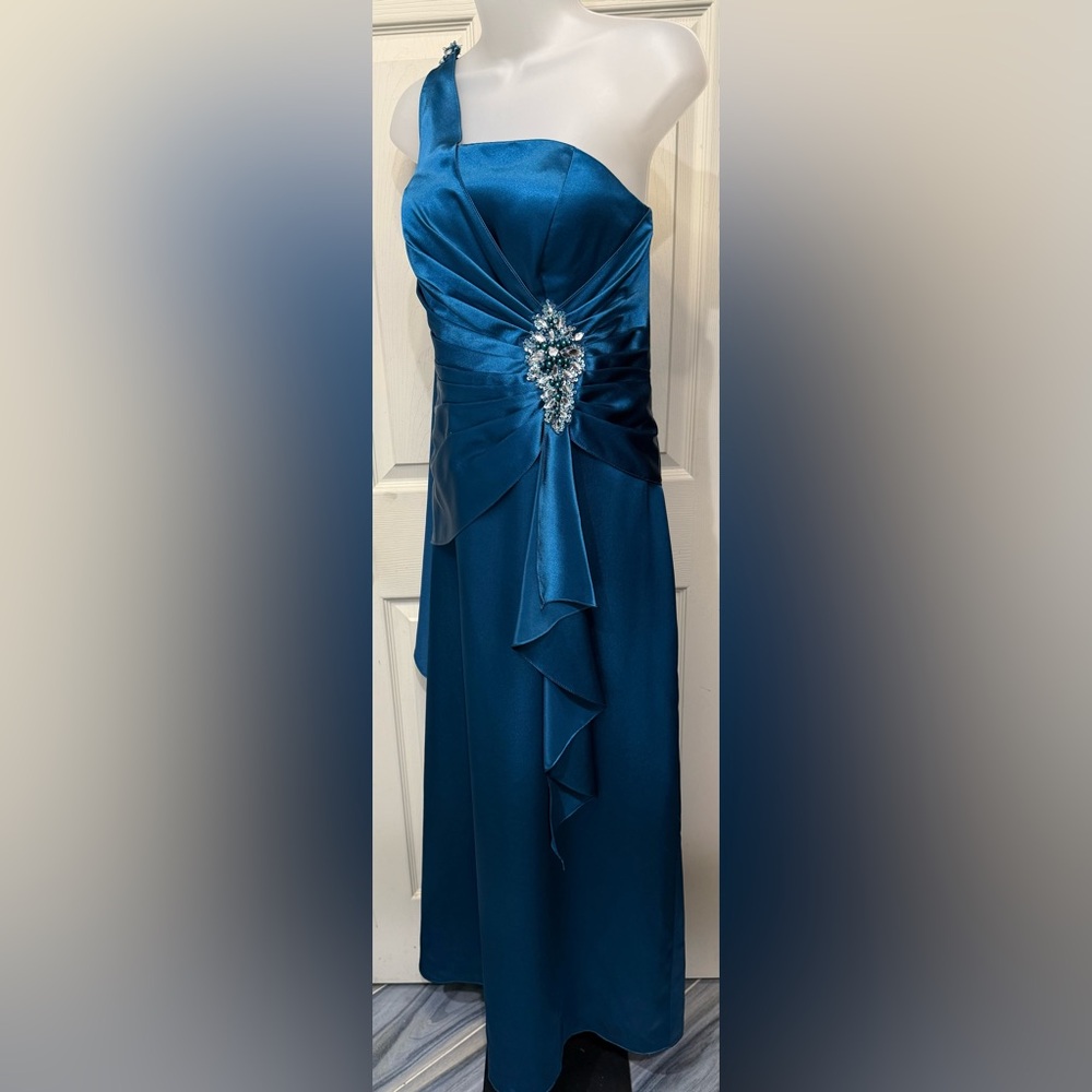 *Prom* Modern Maids Collection Mary's Bridal Teal One-Shoulder Gown with jacket
